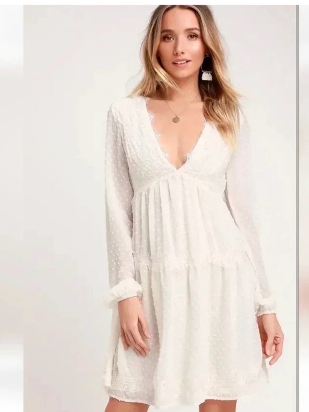 Lulus White long sleeves dress (size M)